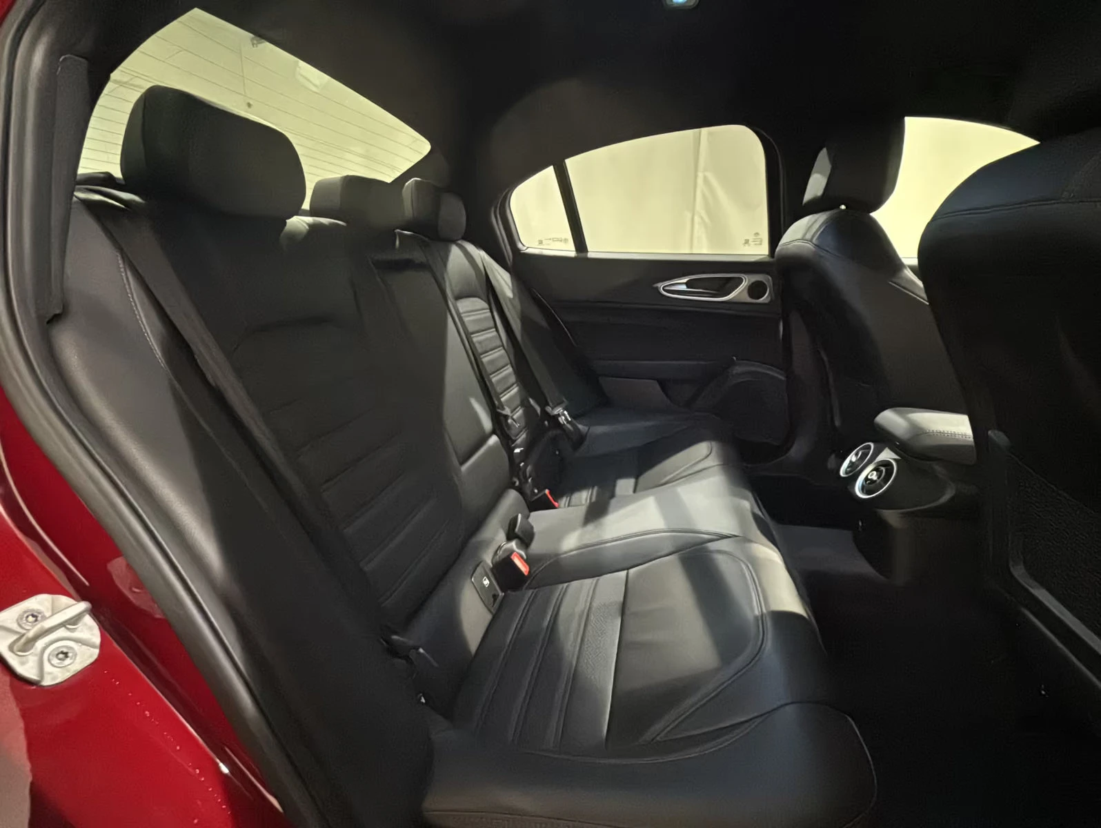 Alfa Romeo Giulia 2.0Q4/280HP/VELOCE/MATRIX/CAM/MEMO/905g | Mobile.bg � ����������� 13