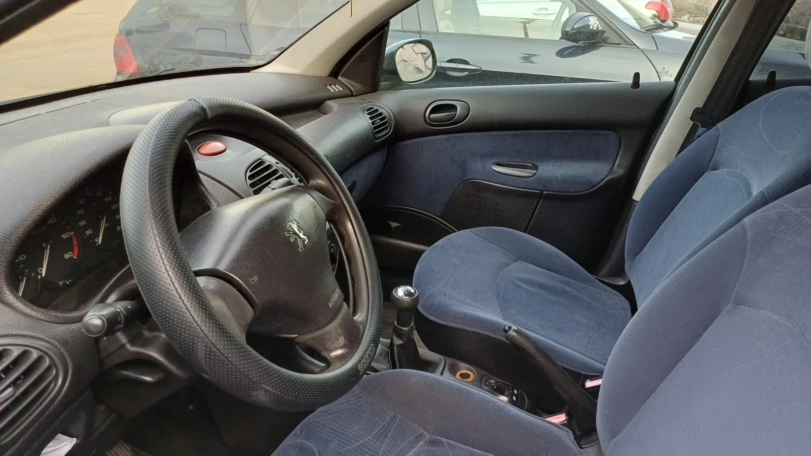 Peugeot 206 1.4 hdi, снимка 7 - Автомобили и джипове - 53909399