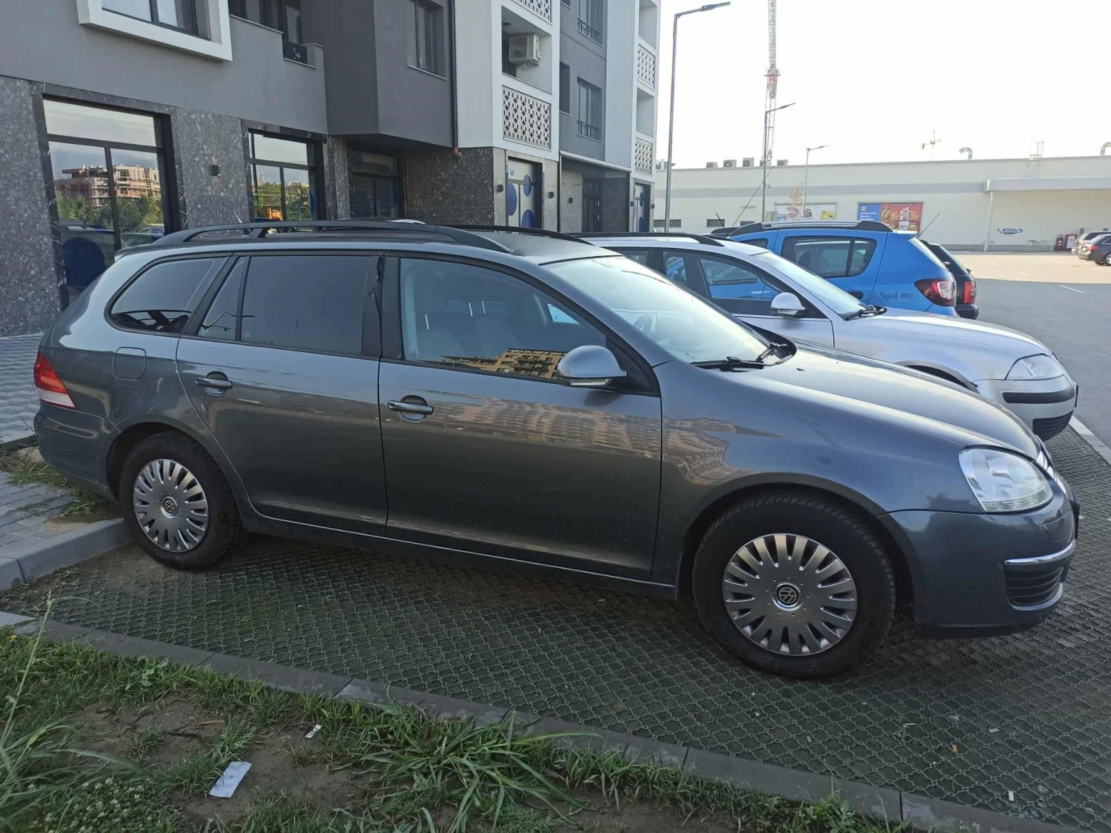 VW Golf Variant, снимка 5 - Автомобили и джипове - 54045891