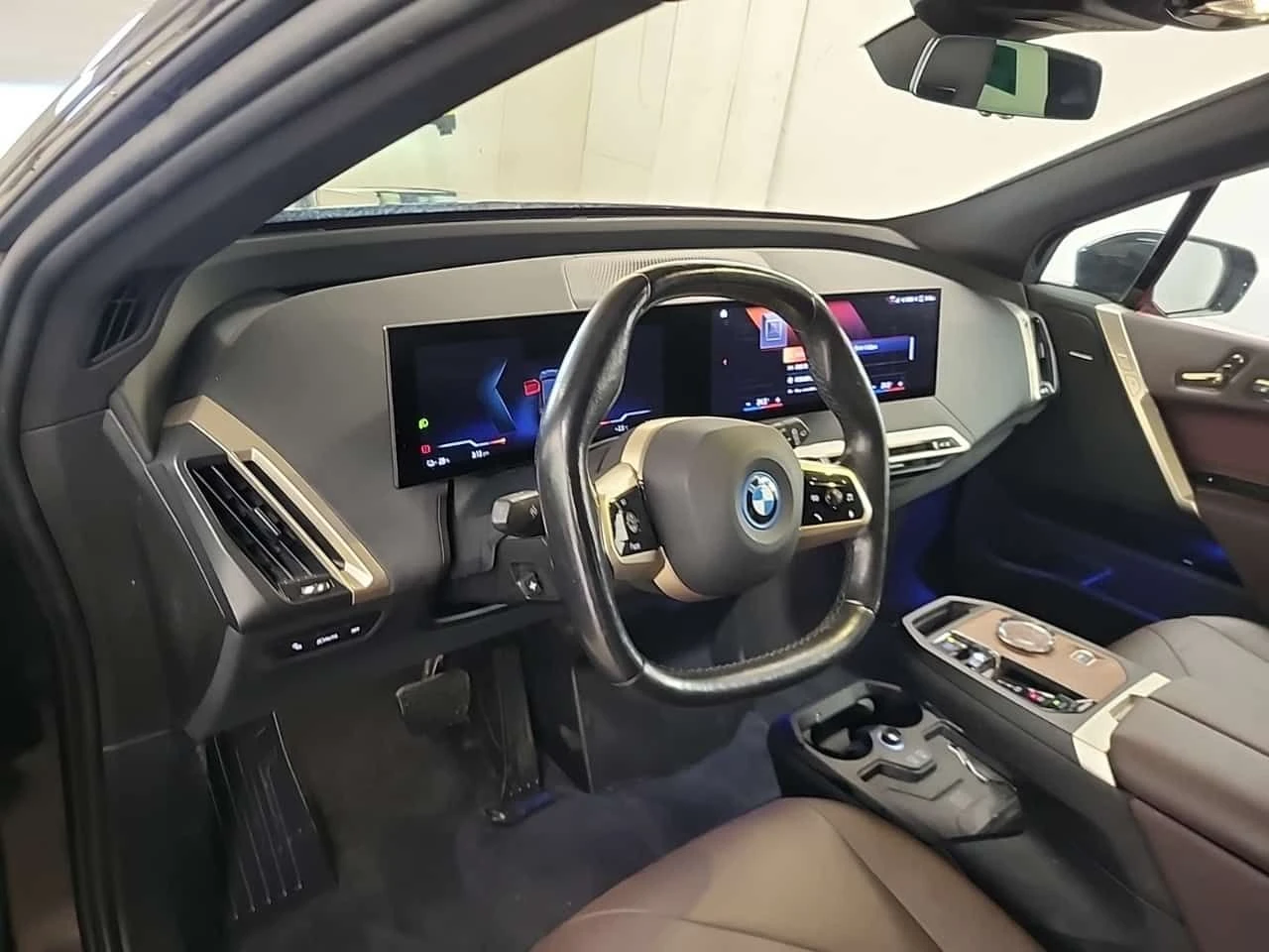 BMW iX xDrive40  CARFAX | Mobile.bg � ����������� 16
