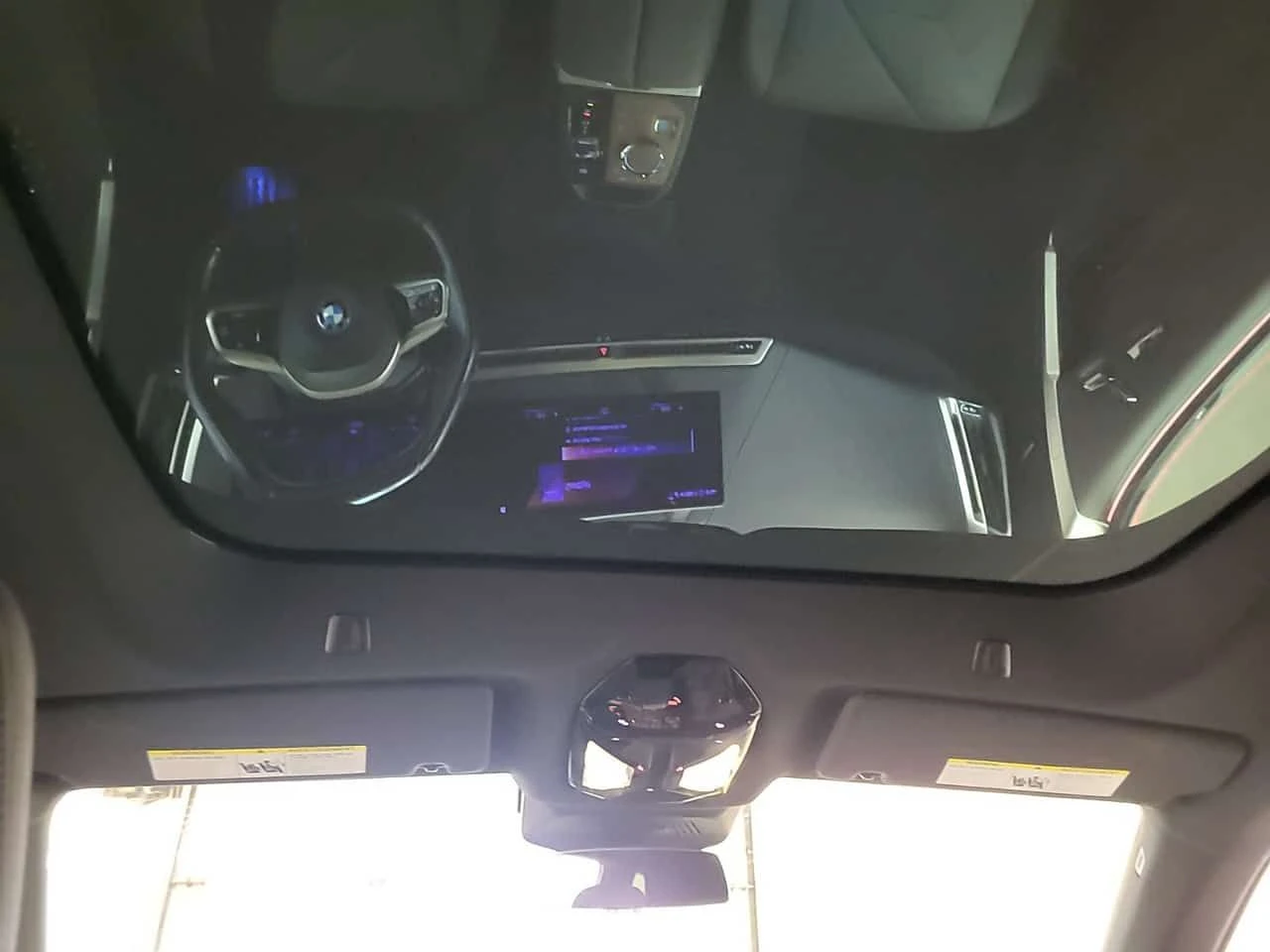 BMW iX xDrive40  CARFAX | Mobile.bg � ����������� 13