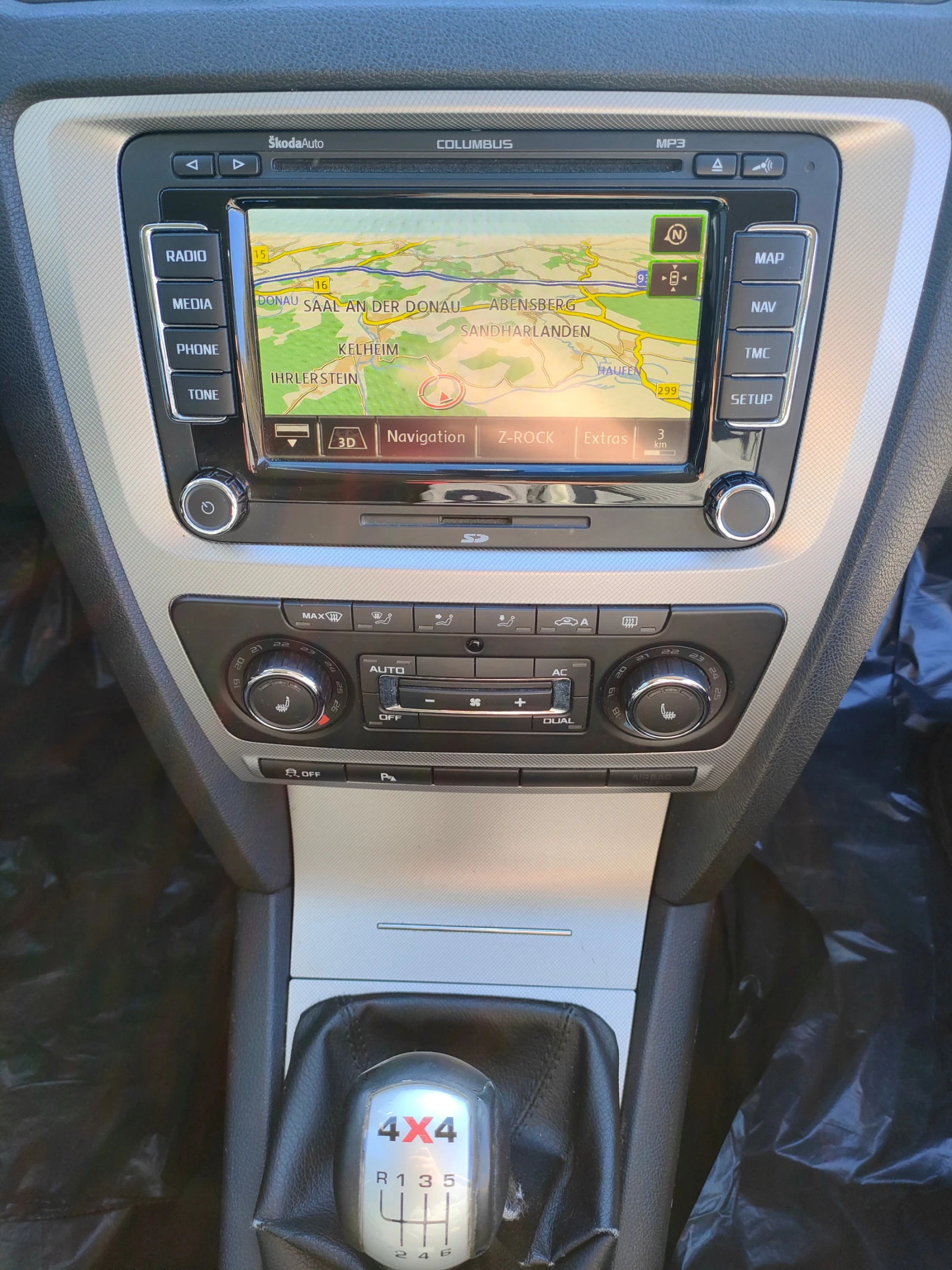 Skoda Octavia 4X4 2.0TDI, N1, Пълна Сервизна История!, снимка 9 - Автомобили и джипове - 54382683
