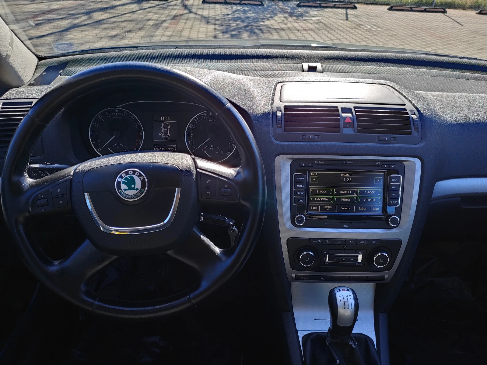Skoda Octavia 4X4 2.0TDI, N1, Пълна Сервизна История!, снимка 10 - Автомобили и джипове - 54382683
