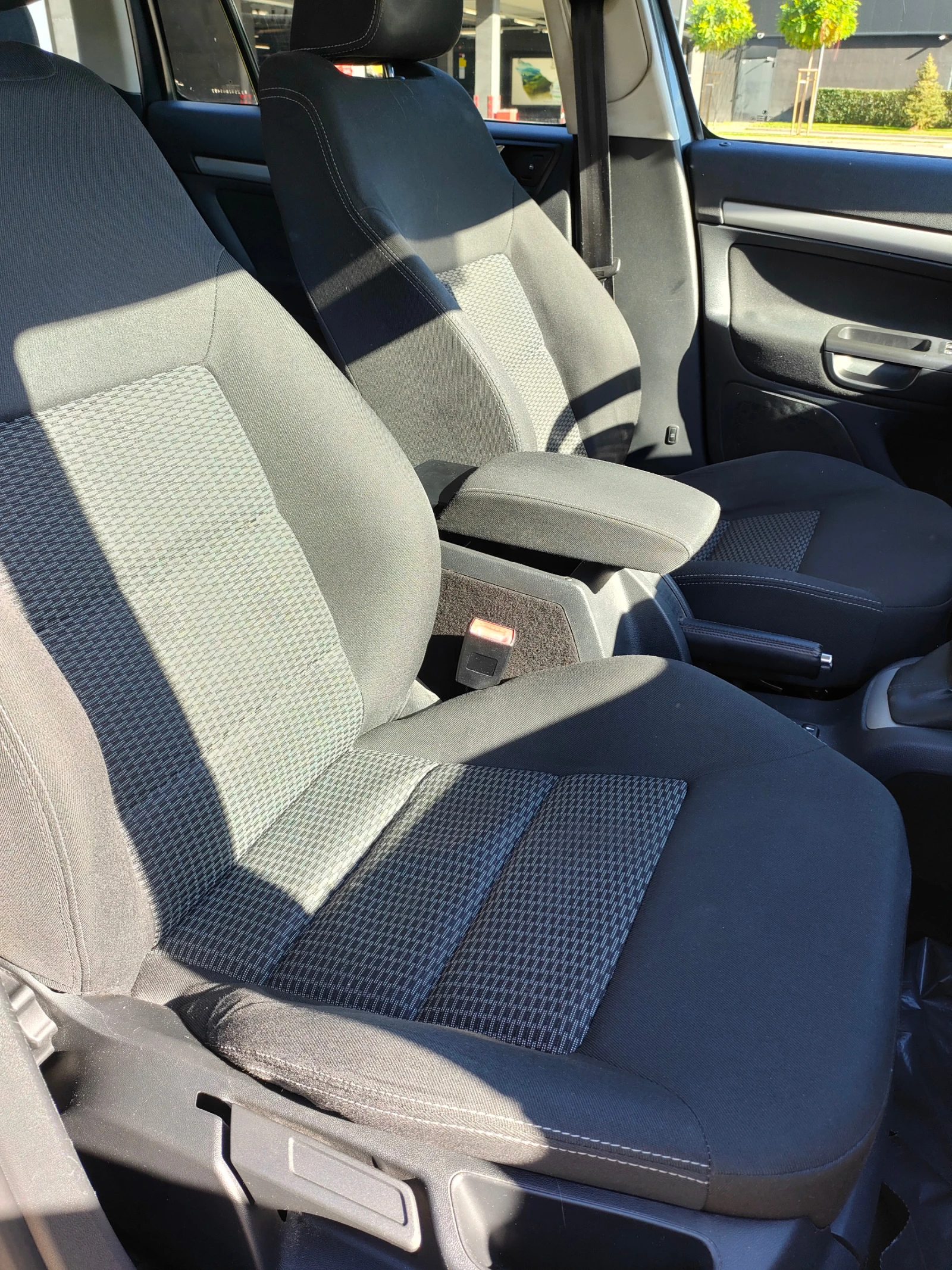 Skoda Octavia 4X4 2.0TDI, N1, Пълна Сервизна История!, снимка 13 - Автомобили и джипове - 54382683