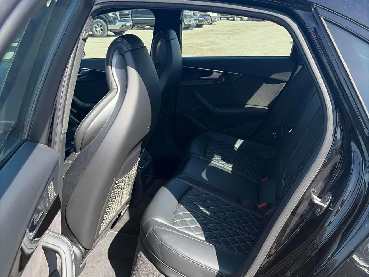 Audi S4 * Progressiv * CARFAX * ЦЕНА ДО БГ, снимка 12 - Автомобили и джипове - 54425533