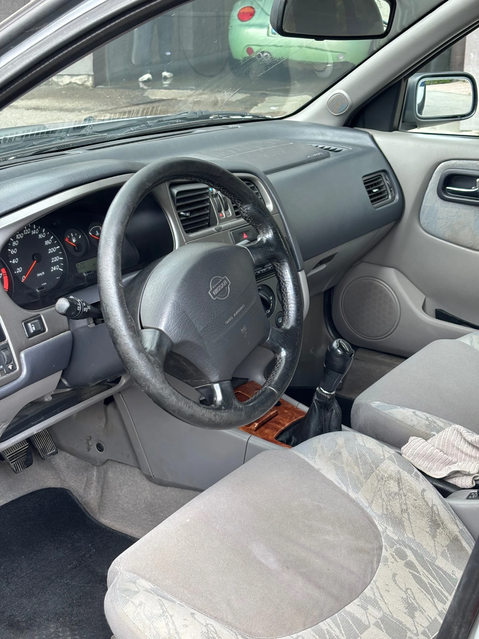 Nissan Primera 1.8, снимка 6 - Автомобили и джипове - 54496863