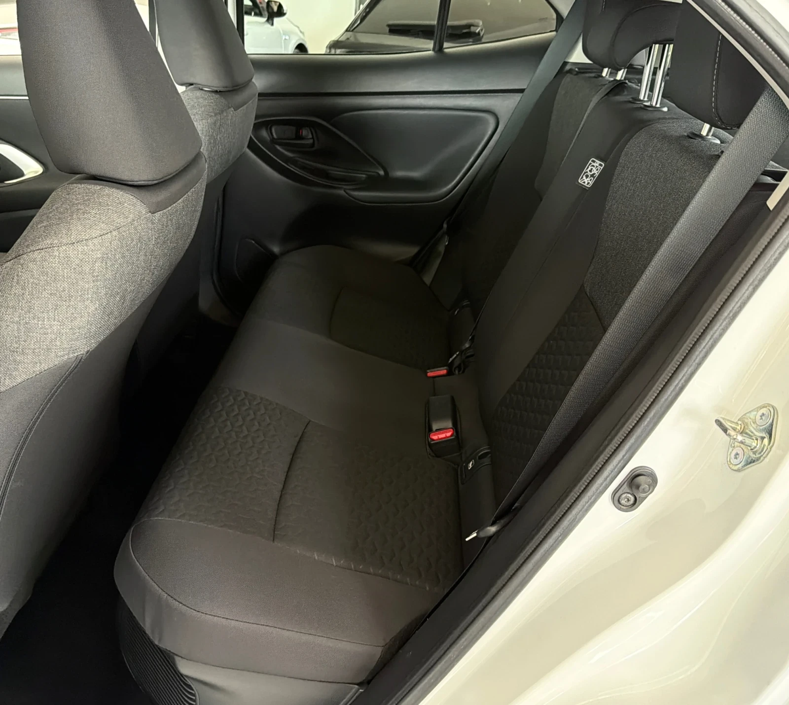 Toyota Yaris Cross 4�4/�������� �� 2032�/���������/CarPlay | Mobile.bg � ����������� 10