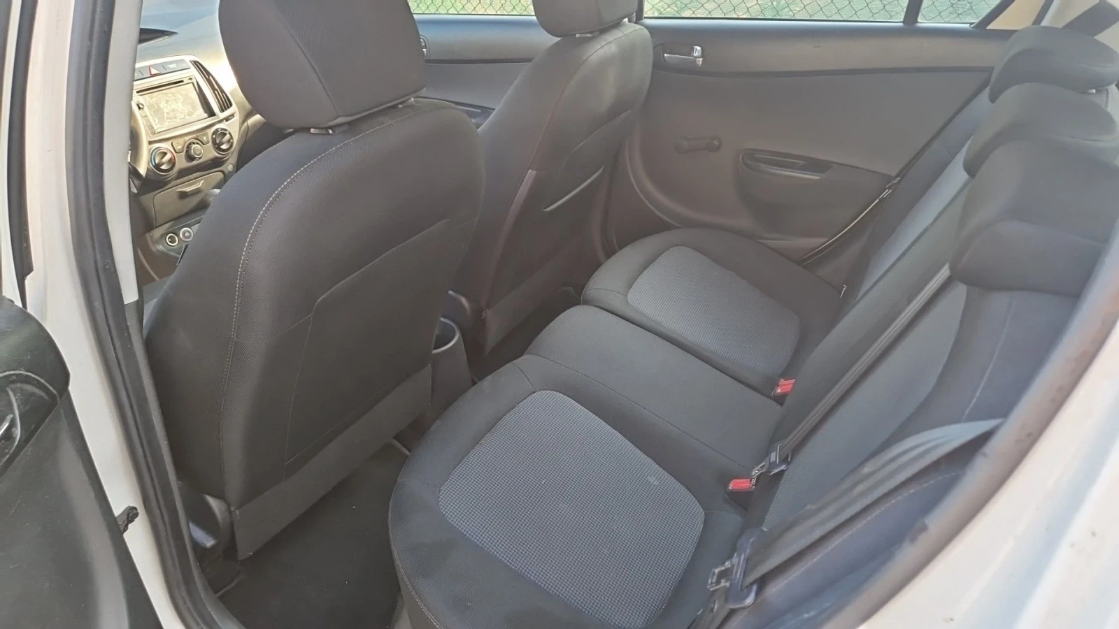 Hyundai I20 Blue GPL / Заводска газ, снимка 11 - Автомобили и джипове - 55105444