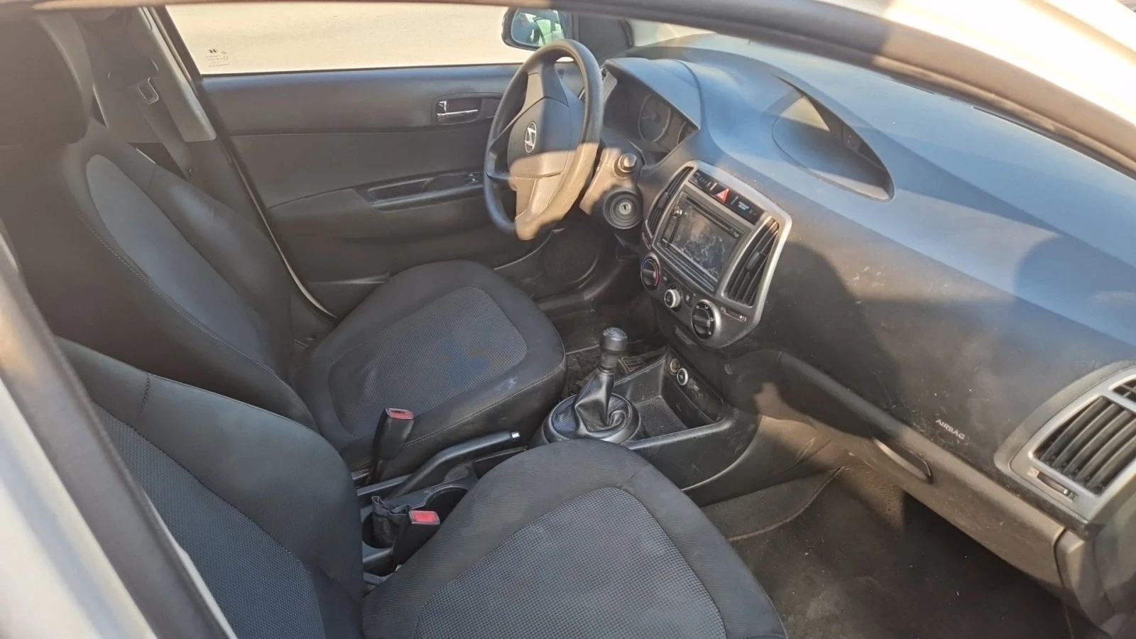 Hyundai I20 Blue GPL / Заводска газ, снимка 10 - Автомобили и джипове - 55105444