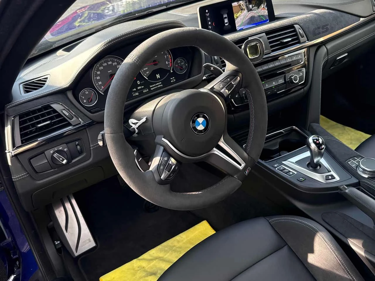 BMW M4 * CS * АВТОКРЕДИТ БЕЗ ПЪРВОНАЧАЛНА ВНОСКА* , снимка 5 - Автомобили и джипове - 55515456