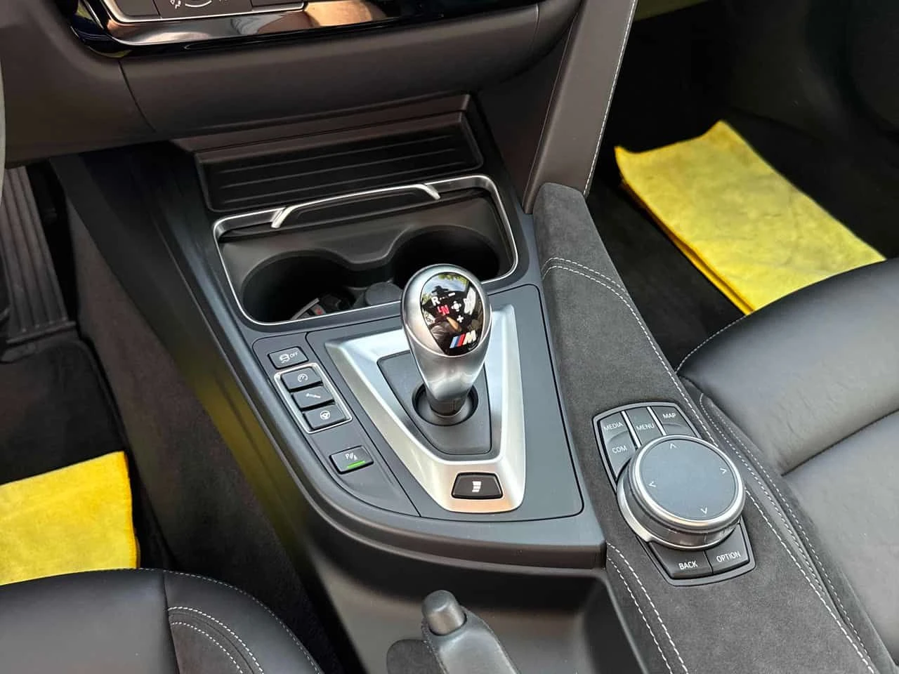 BMW M4 * CS * АВТОКРЕДИТ БЕЗ ПЪРВОНАЧАЛНА ВНОСКА* , снимка 10 - Автомобили и джипове - 55515456