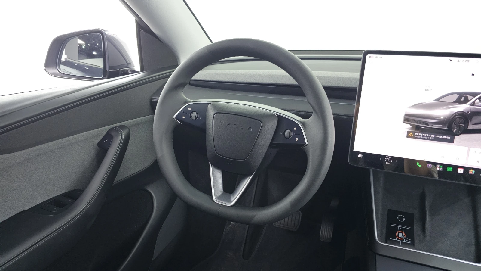 Tesla Model Y Model Y RWD, снимка 13 - Автомобили и джипове - 55676724