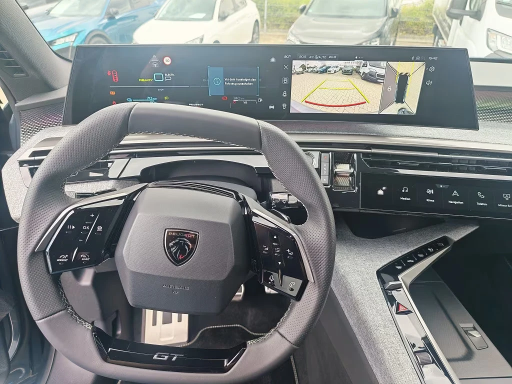 Peugeot 5008 PHEV/194HP/7S/GT-LINE/PANO/CAM/LED/NAVI/CPLAY/637q, снимка 8 - Автомобили и джипове - 55791150