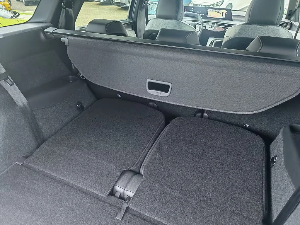 Peugeot 5008 PHEV/194HP/7S/GT-LINE/PANO/CAM/LED/NAVI/CPLAY/637q, снимка 12 - Автомобили и джипове - 55791150