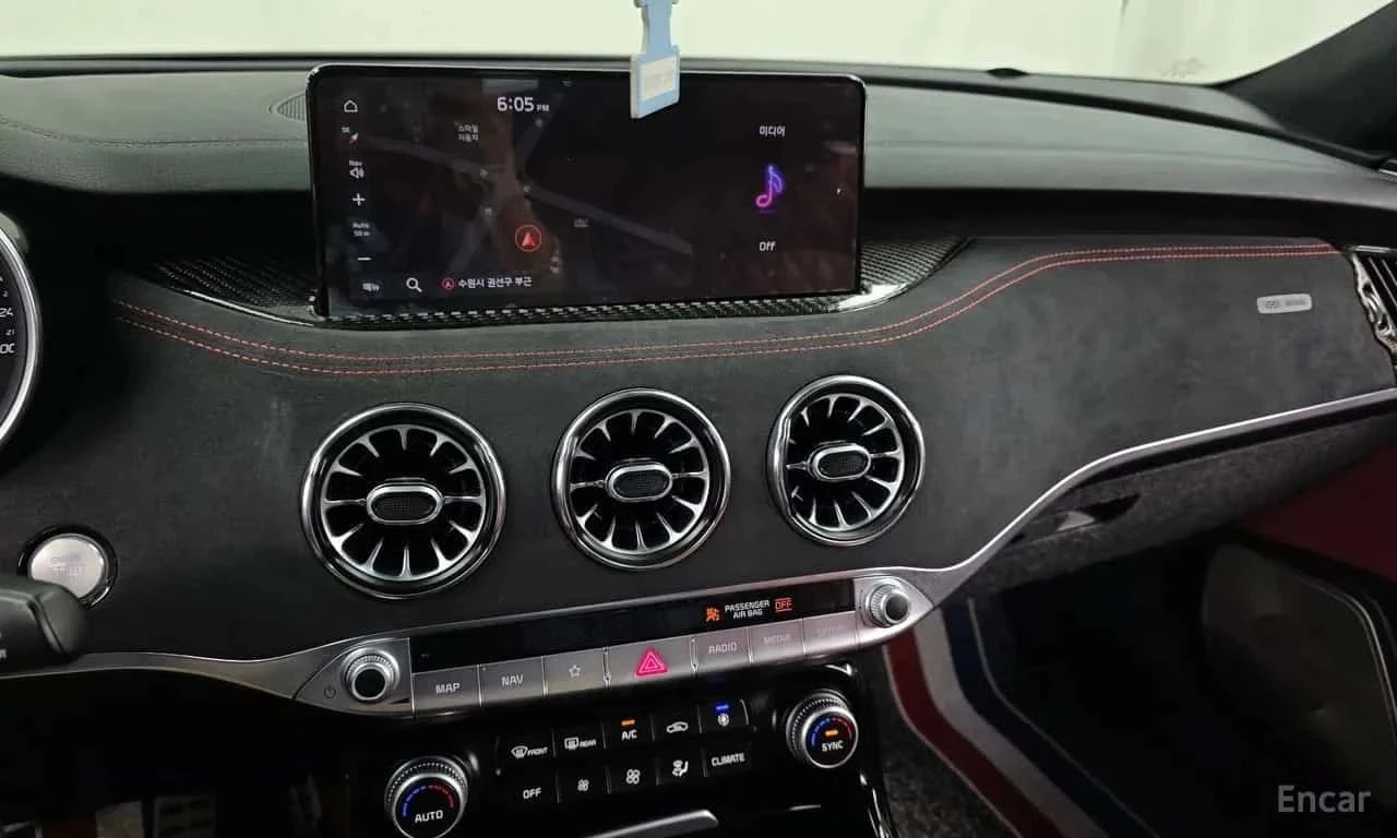 Kia Stinger, снимка 14 - Автомобили и джипове - 56730448