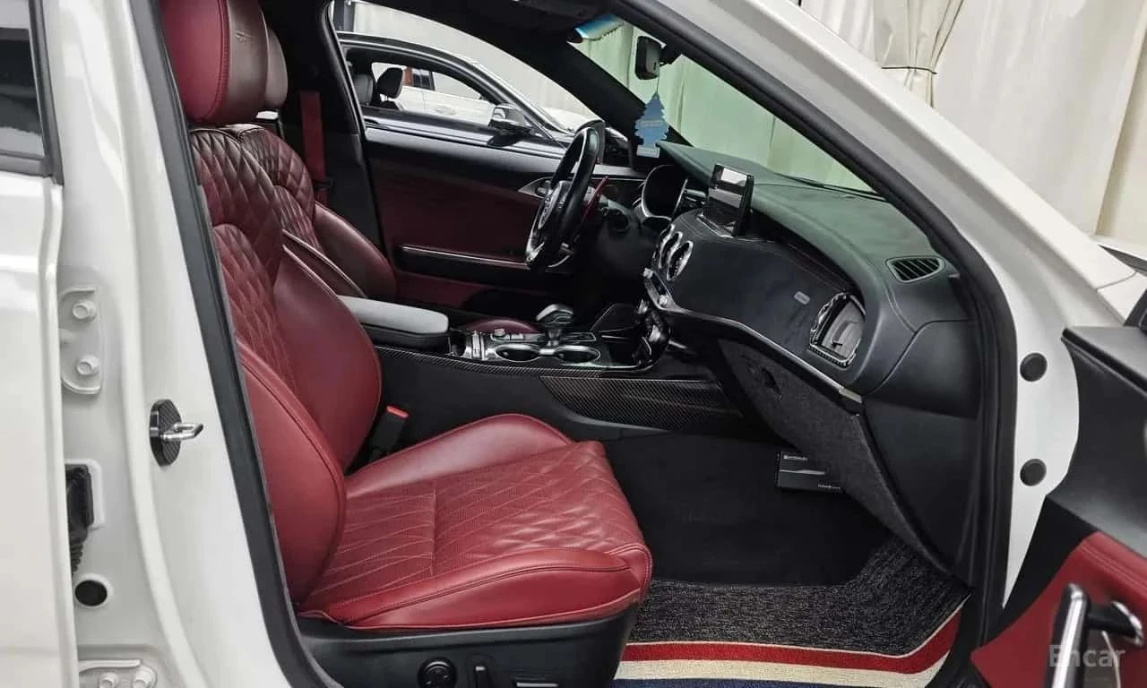 Kia Stinger, снимка 11 - Автомобили и джипове - 56730448