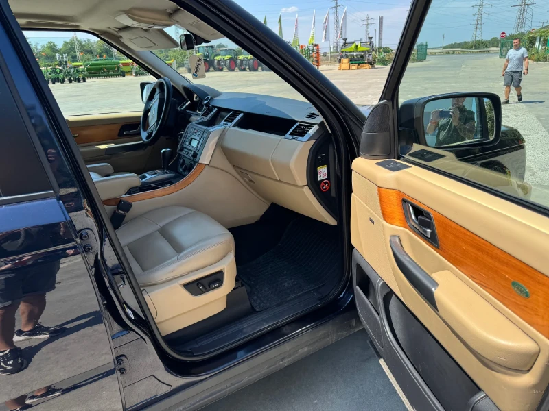 Land Rover Range Rover Sport, снимка 10 - Автомобили и джипове - 51405089