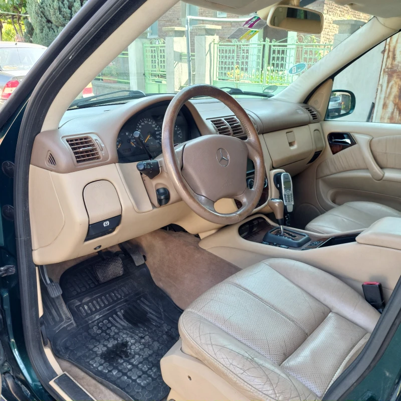 Mercedes-Benz ML 320 3.7l AMG, снимка 7 - Автомобили и джипове - 52342487