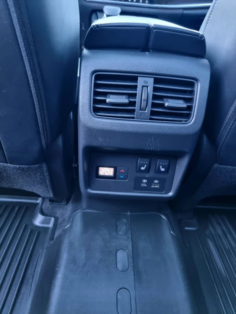 Nissan X-trail 2.5i 4х4 PLATINUM, снимка 16 - Автомобили и джипове - 52737817