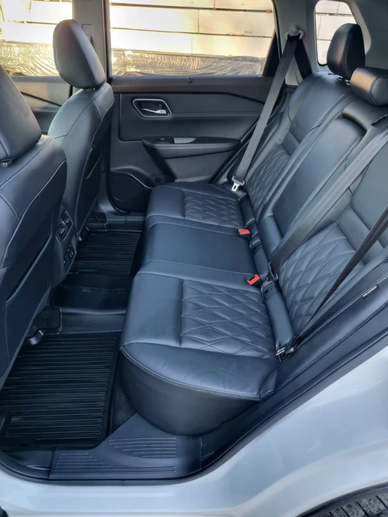 Nissan X-trail 2.5i 4х4 PLATINUM, снимка 10 - Автомобили и джипове - 52737817