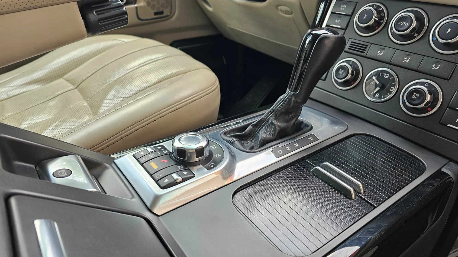 Land Rover Range rover 5.0 Supercharged/ Autobiography - изображение 10