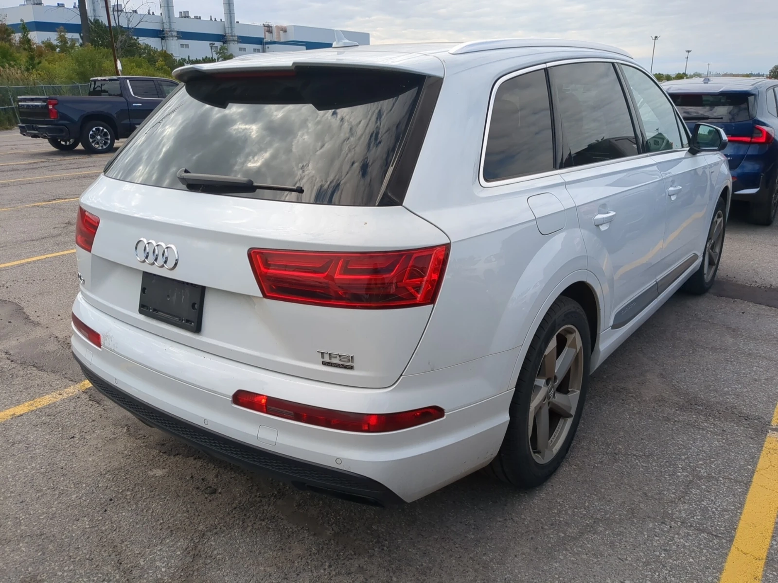 Audi Q7 TECHNIK * CARFAX * АвтоКредит * Цена до България*  - изображение 3