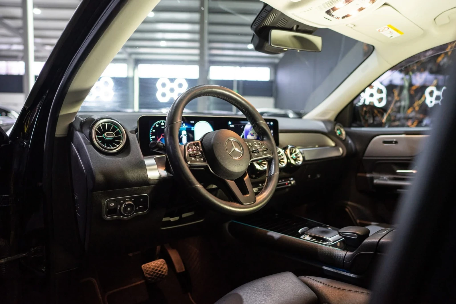 Mercedes-Benz GLB 220D 4 MATIC FULL AMG LINE  100% | Mobile.bg   12