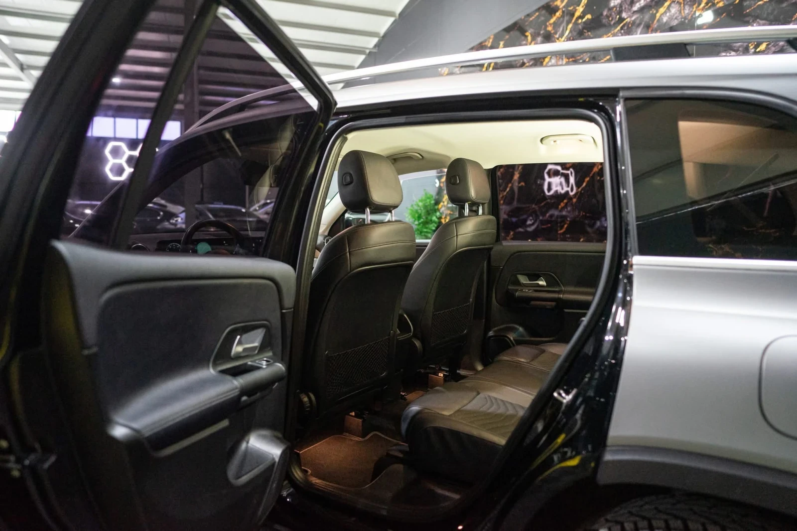 Mercedes-Benz GLB 220D 4 MATIC FULL AMG LINE  100% | Mobile.bg   15