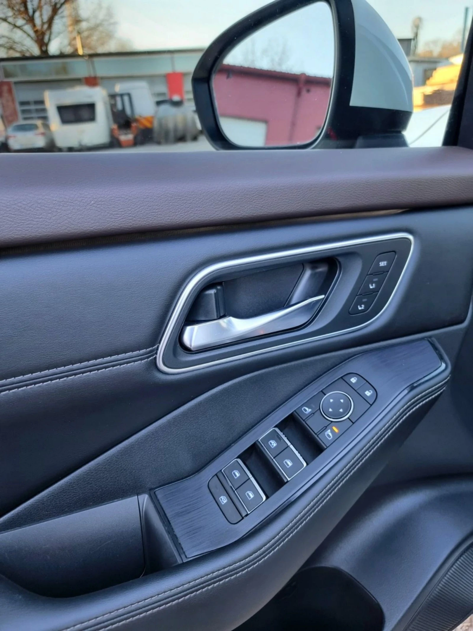 Nissan Rogue 2.5i 44 PLATINUM | Mobile.bg   13