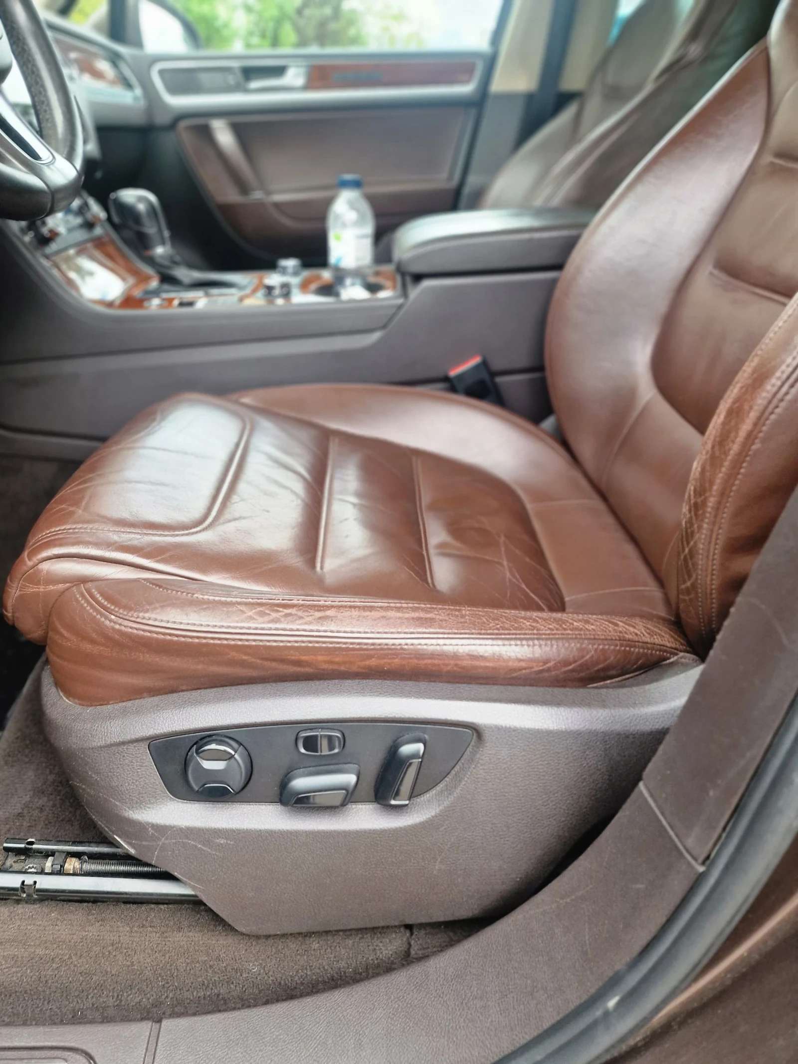 VW Touareg, снимка 13 - Автомобили и джипове - 54175648