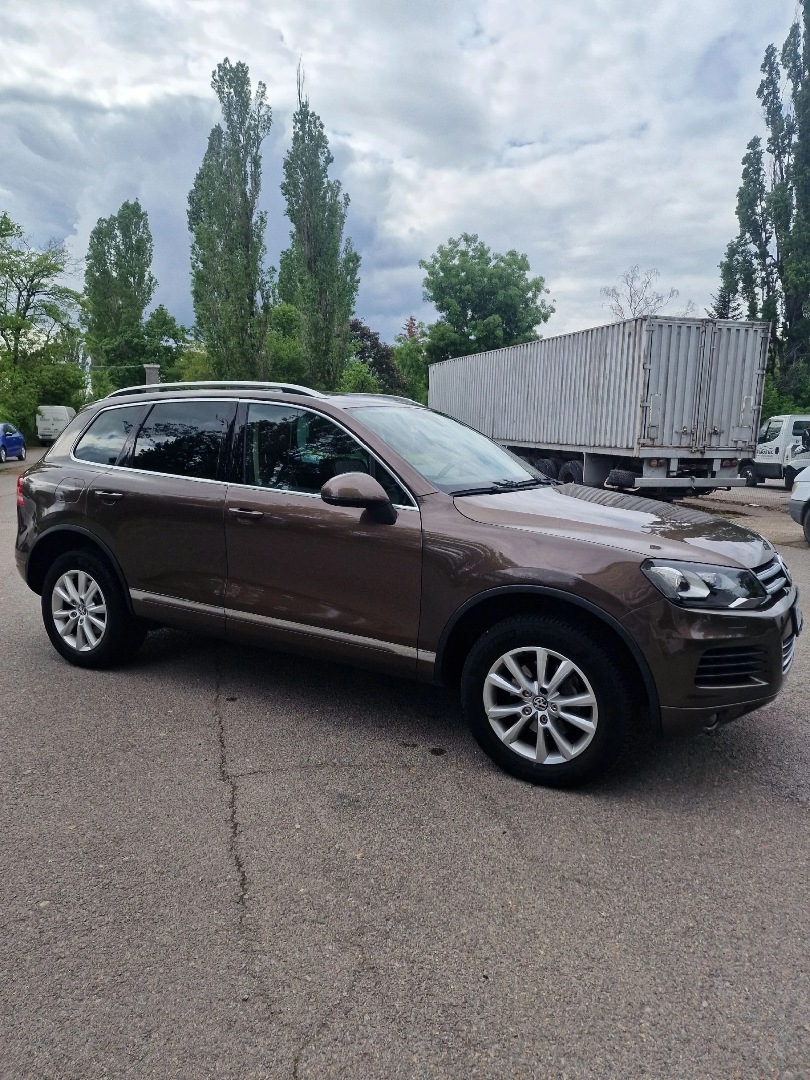 VW Touareg, снимка 3 - Автомобили и джипове - 54175648