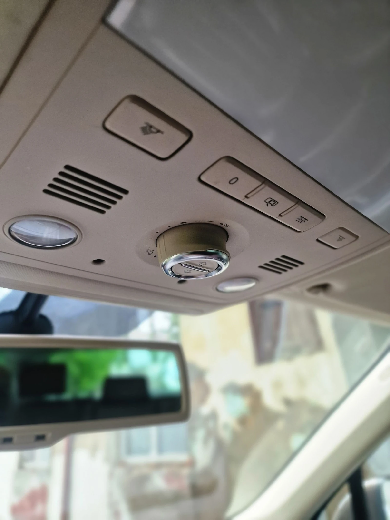 VW Touareg, снимка 15 - Автомобили и джипове - 54175648