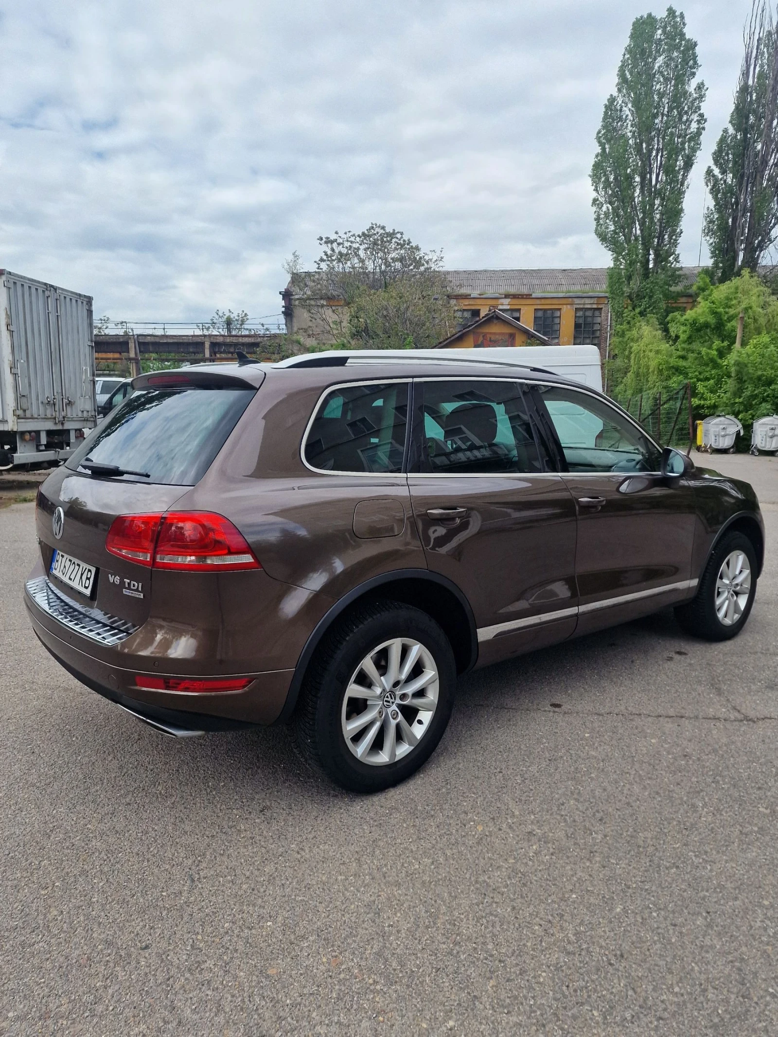 VW Touareg, снимка 5 - Автомобили и джипове - 54175648