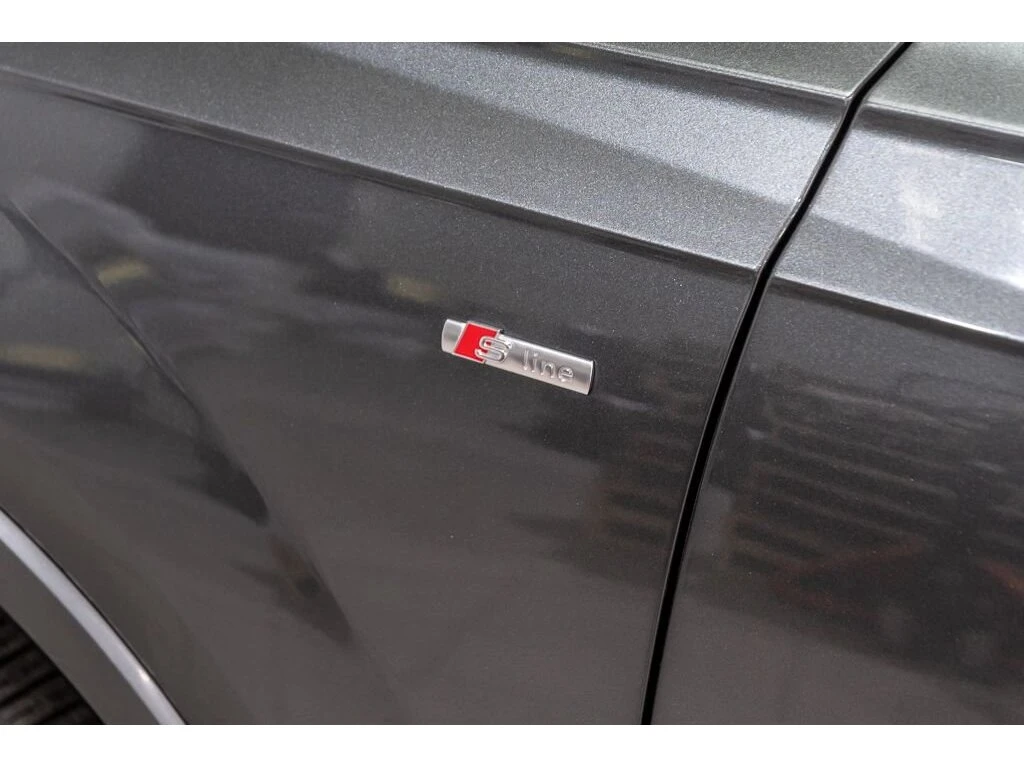 Audi Q7 55TFSI * S-Line * Без инциденти * Цена до БГ * , снимка 7 - Автомобили и джипове - 53960486