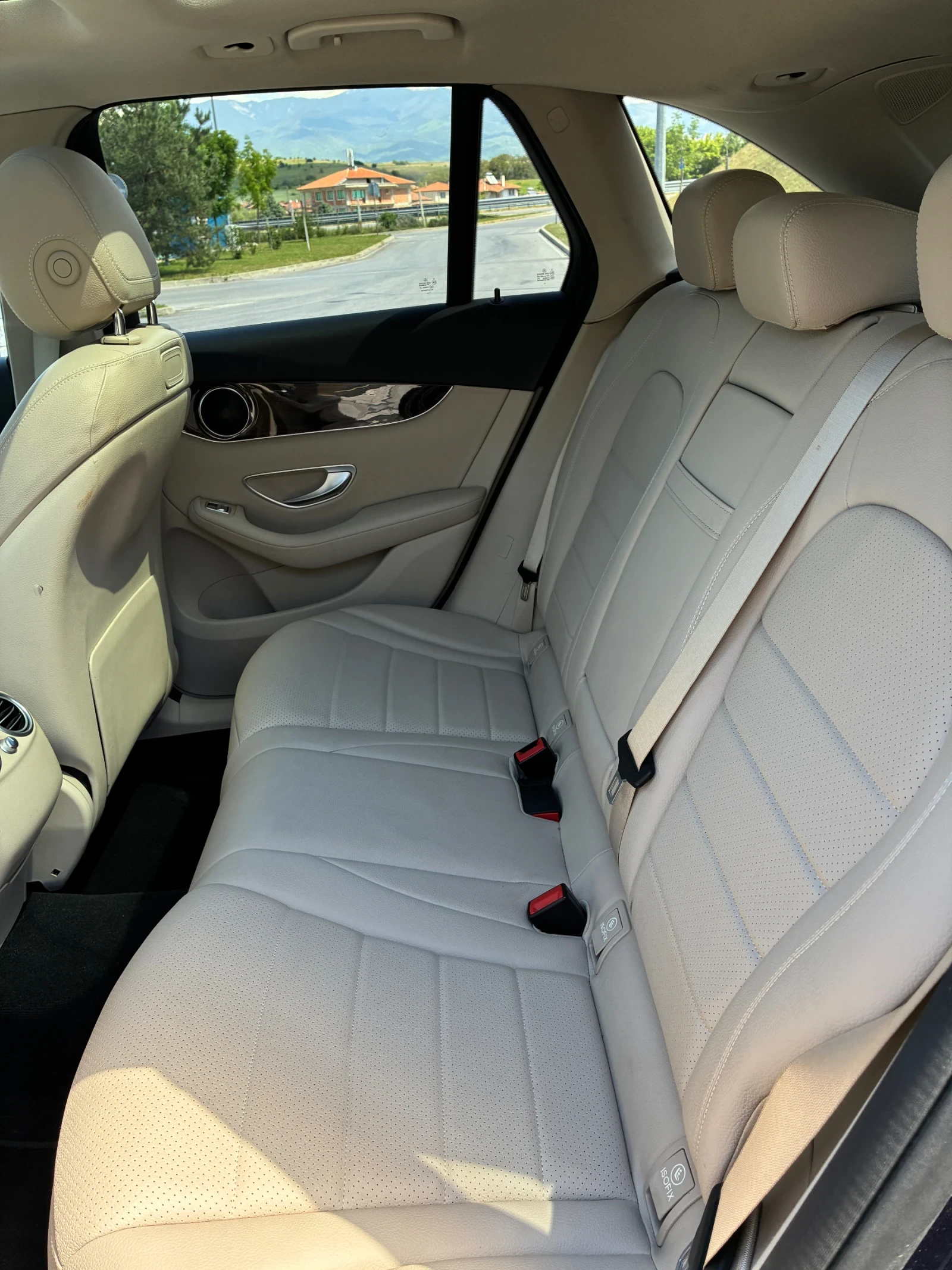 Mercedes-Benz GLC 300 4Matic, снимка 13 - Автомобили и джипове - 54424259