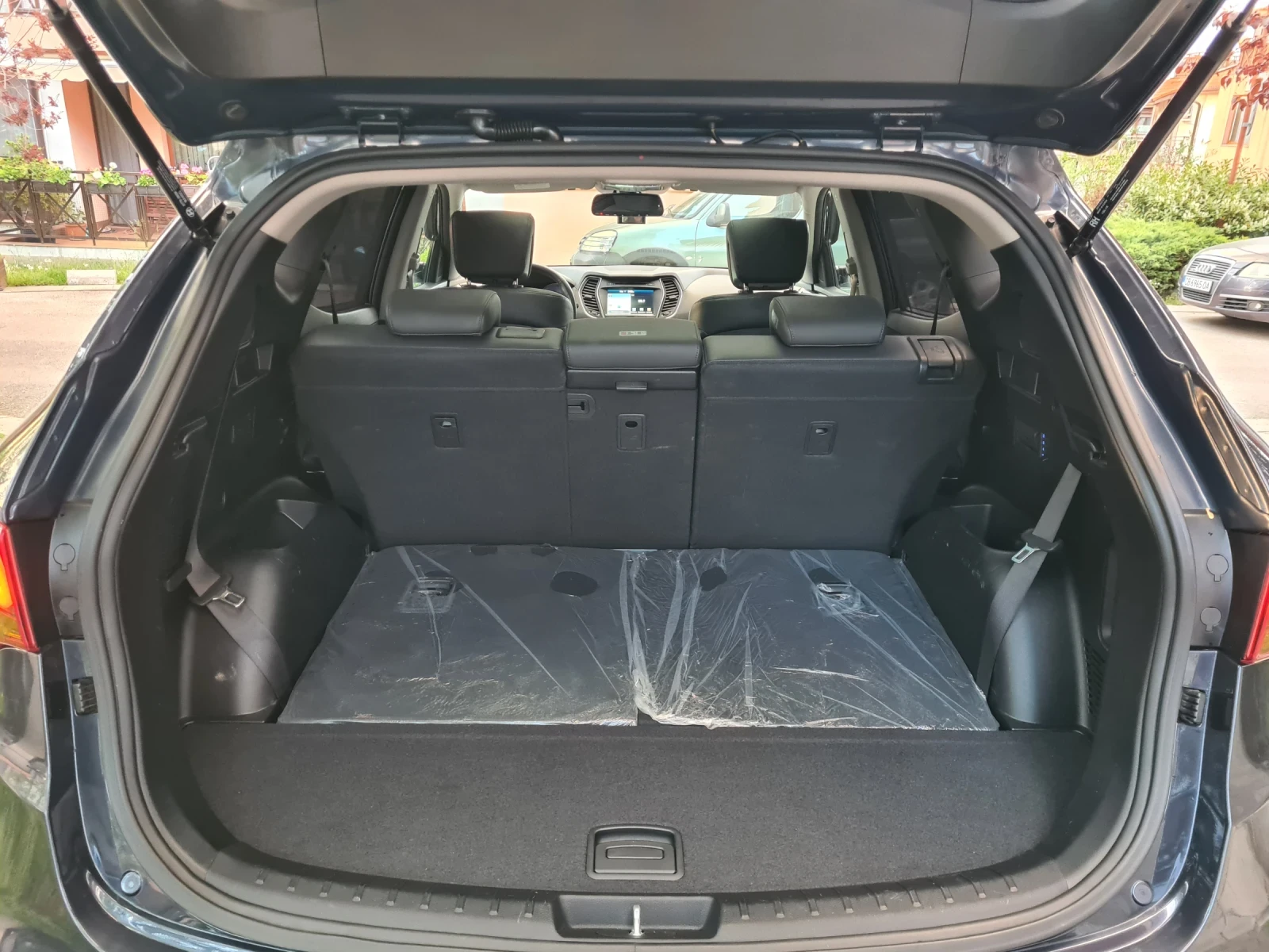 Hyundai Santa fe 2.2 CRDI 202к.с. 4WD 6+ 1, снимка 17 - Автомобили и джипове - 54445013