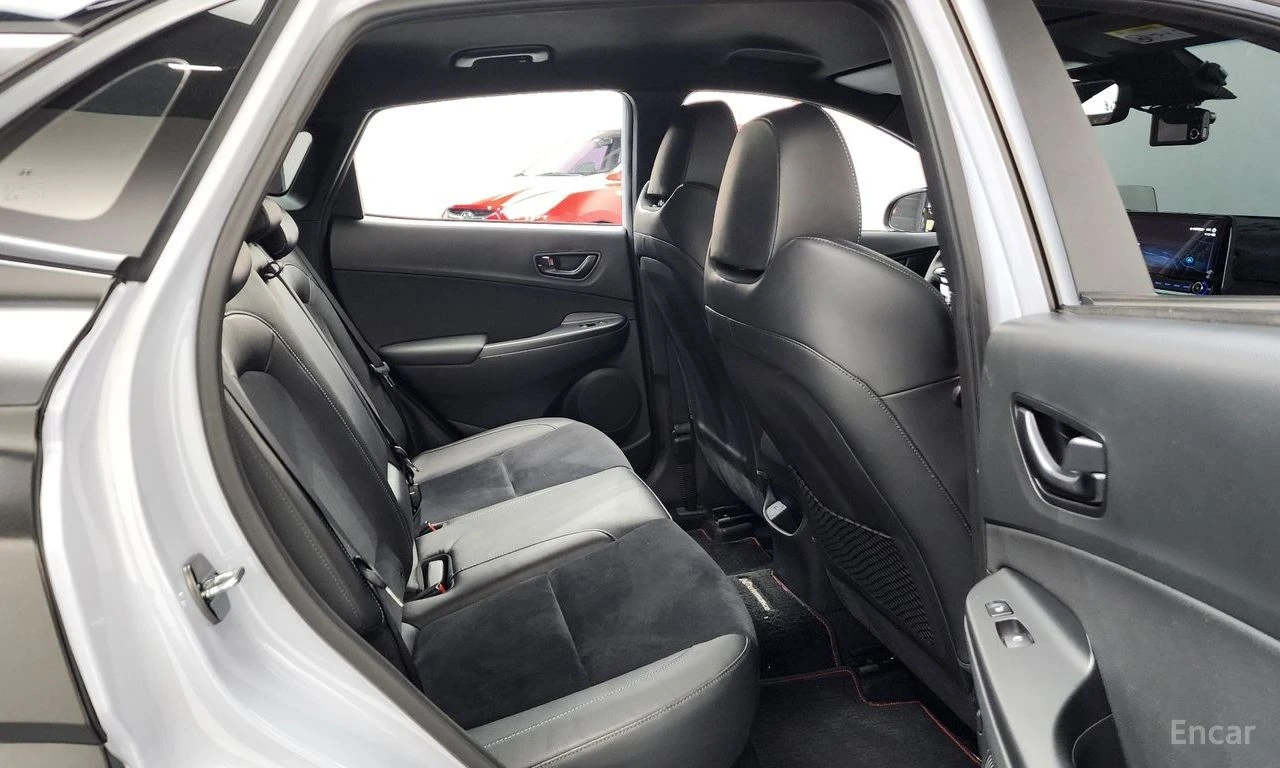 Hyundai Kona 2.0 N* DISTRONIC* HARMAN KARDON* HEAD-UP* ОБДУХ* , снимка 16 - Автомобили и джипове - 54857148