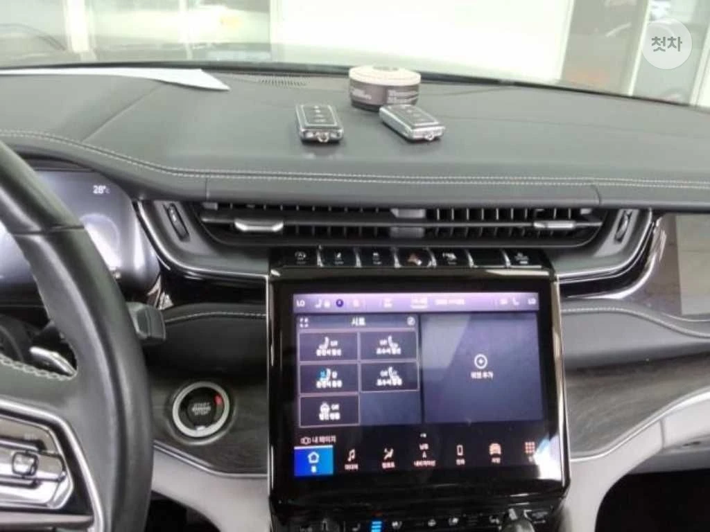 Jeep Grand cherokee L 3.6 OVERLAND HEAD UP 360CAM PANORAMA FULL, снимка 11 - Автомобили и джипове - 55524467