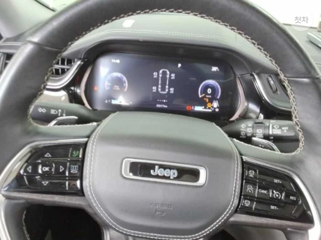 Jeep Grand cherokee L 3.6 OVERLAND HEAD UP 360CAM PANORAMA FULL, снимка 8 - Автомобили и джипове - 55524467