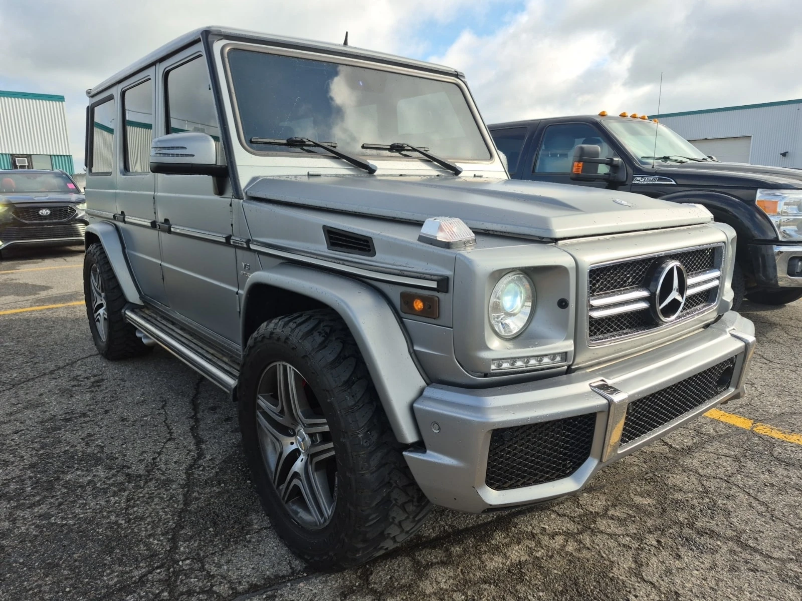 Mercedes-Benz G 63 AMG * АВТОКРЕДИТ БЕЗ ПЪРВОНАЧАЛНА ВНОСКА* , снимка 2 - Автомобили и джипове - 55947763