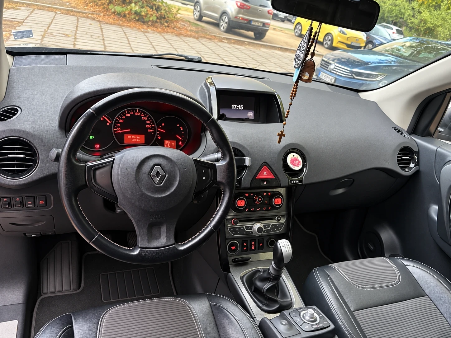 Renault Koleos 2.0 dCi, снимка 10 - Автомобили и джипове - 56261517