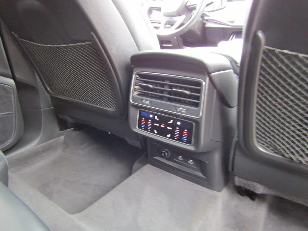 Audi Q8 55 TFSI| TECHNIK| S LINE| 360| �����| DISTRO| PANO | Mobile.bg � ����������� 17