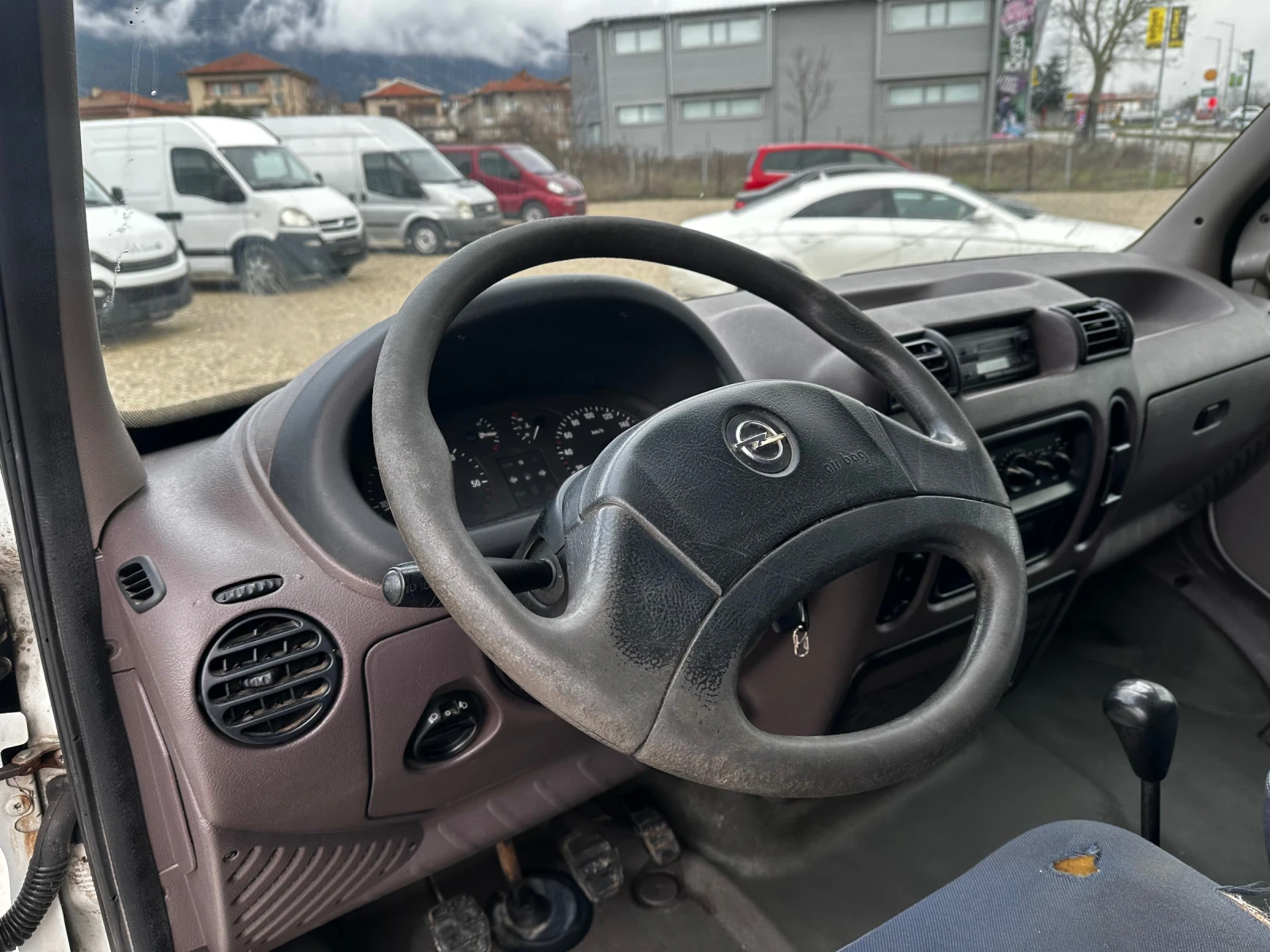 Opel Movano 2.8* DTI - изображение 3