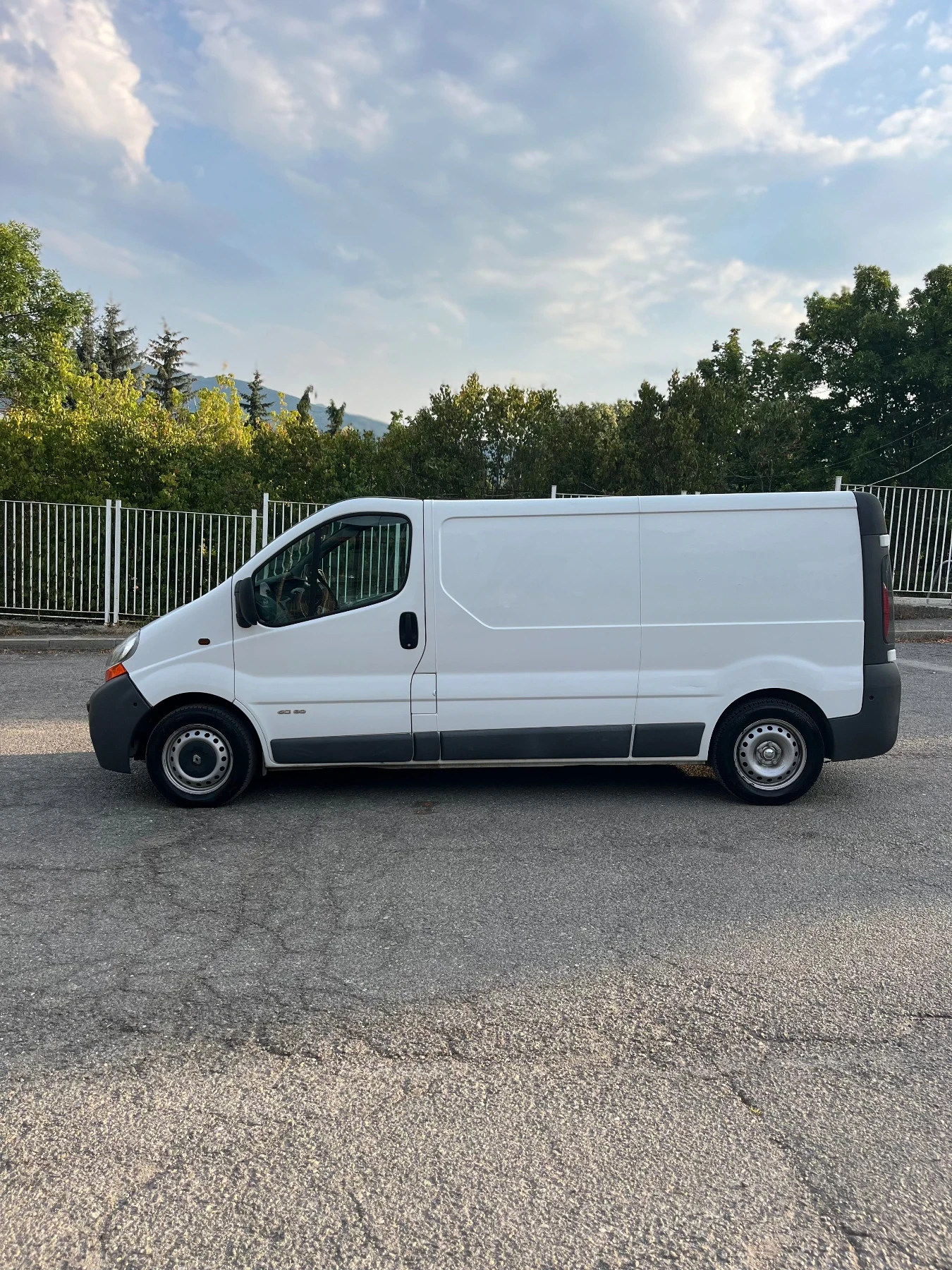 Renault Trafic 1.9CDTI, Теглич, Сменен ангренаж, снимка 6 - Бусове и автобуси - 55722294