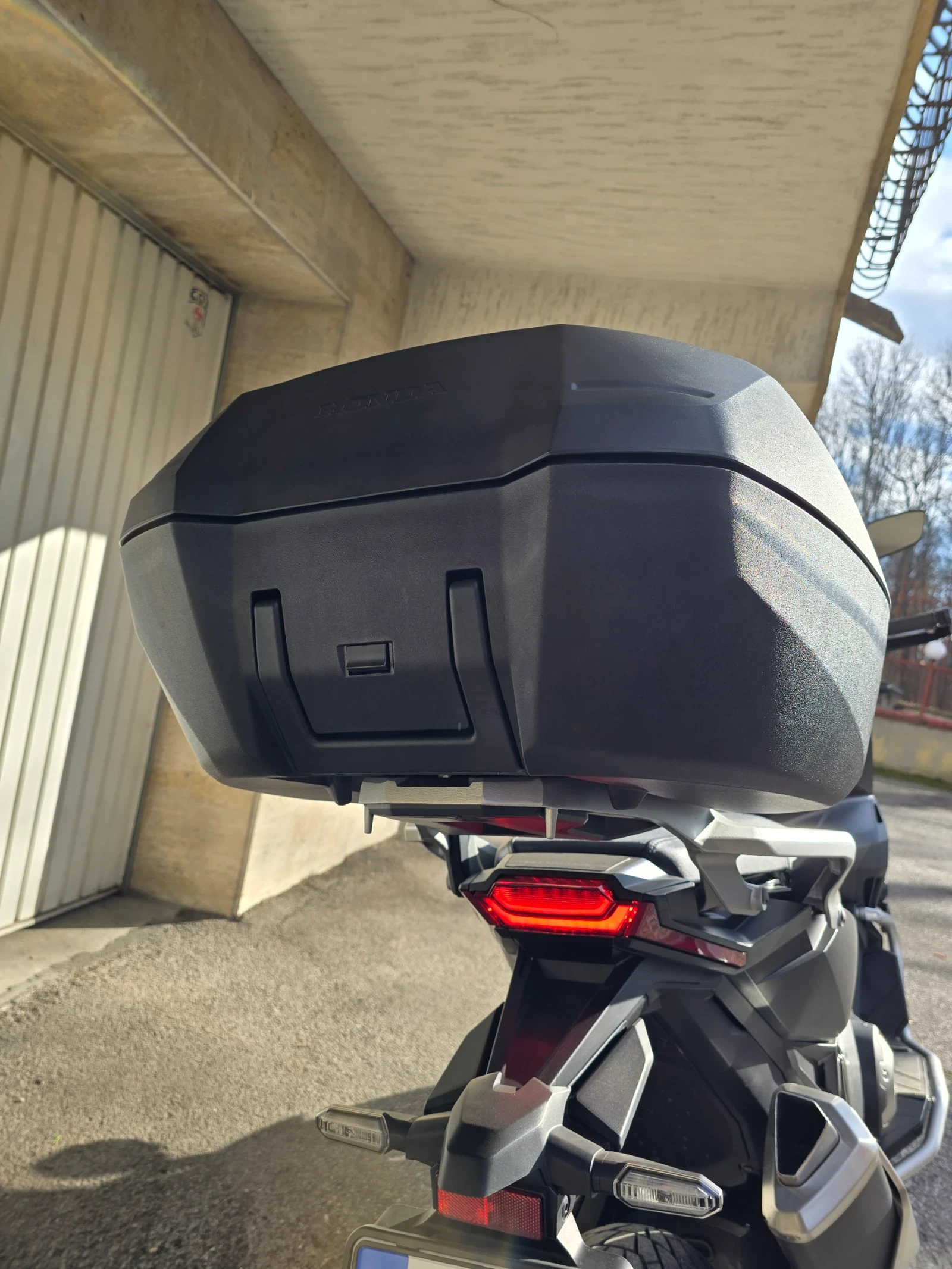 Honda X-ADV 750 Adventure 2024 - изображение 7