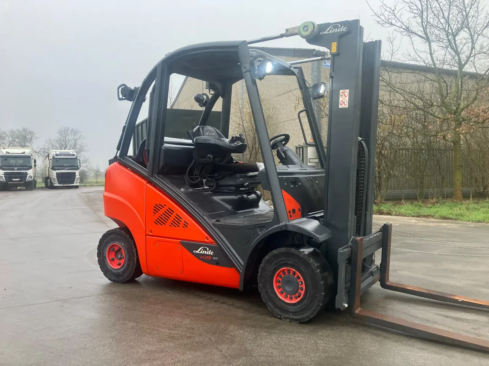  Linde | Mobile.bg   3