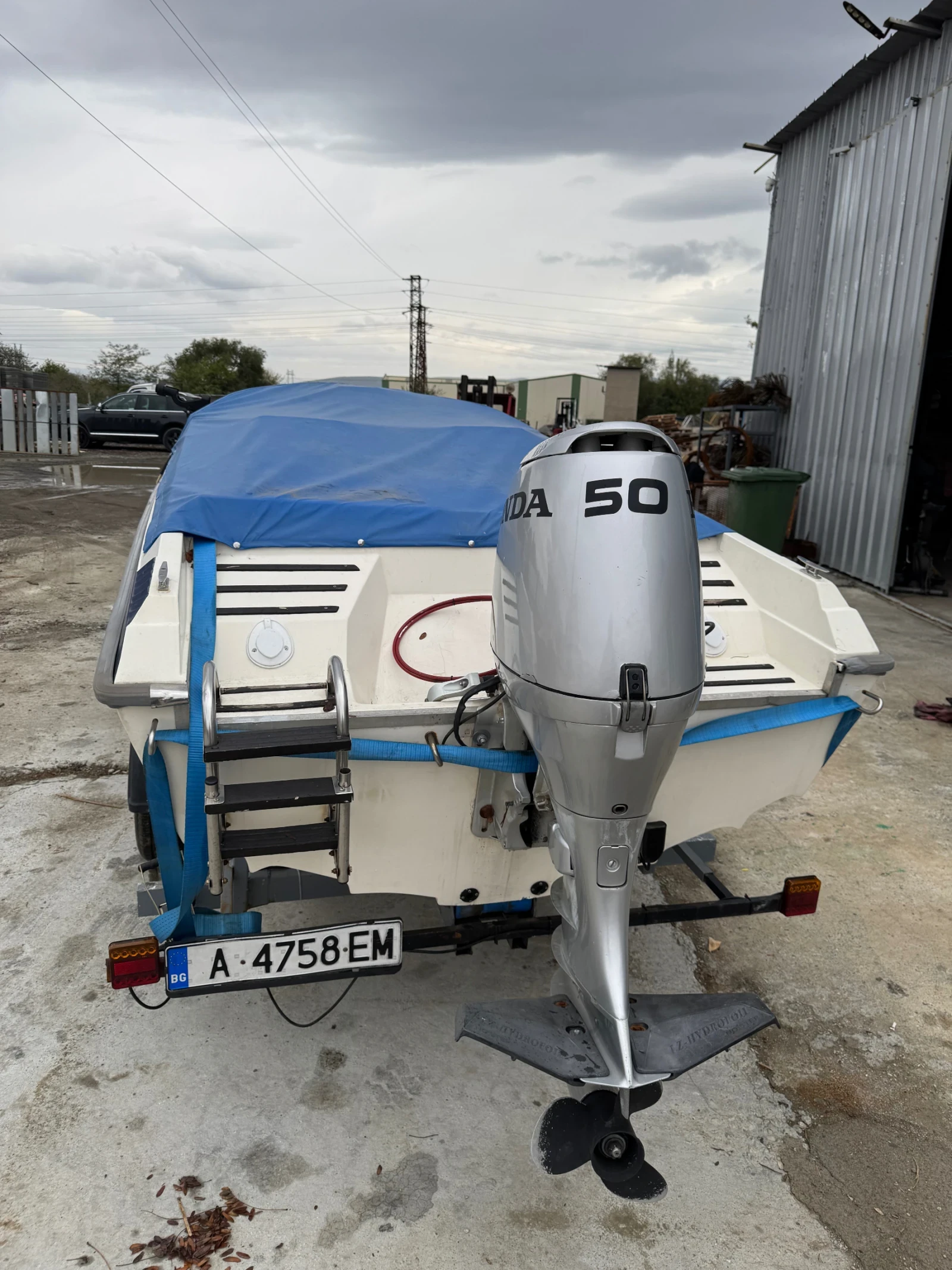 Лодка Pioner, снимка 4 - Воден транспорт - 53892148