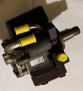 Помпа ВН за VW Caddy Maxi 1.6 Tdi 102к.с. 2011., снимка 1