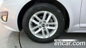 Kia K5, снимка 5