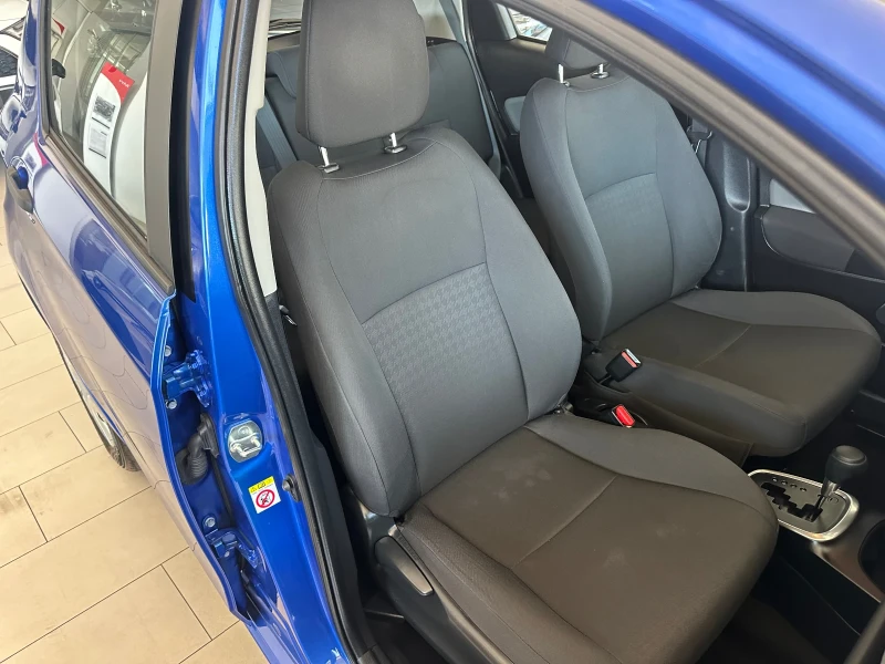 Toyota Yaris, снимка 8 - Автомобили и джипове - 46987936